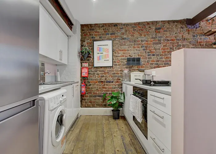 Old Street Iconic Warehouse Style 4 Bedroom 2 Bath House Prime Central London Location