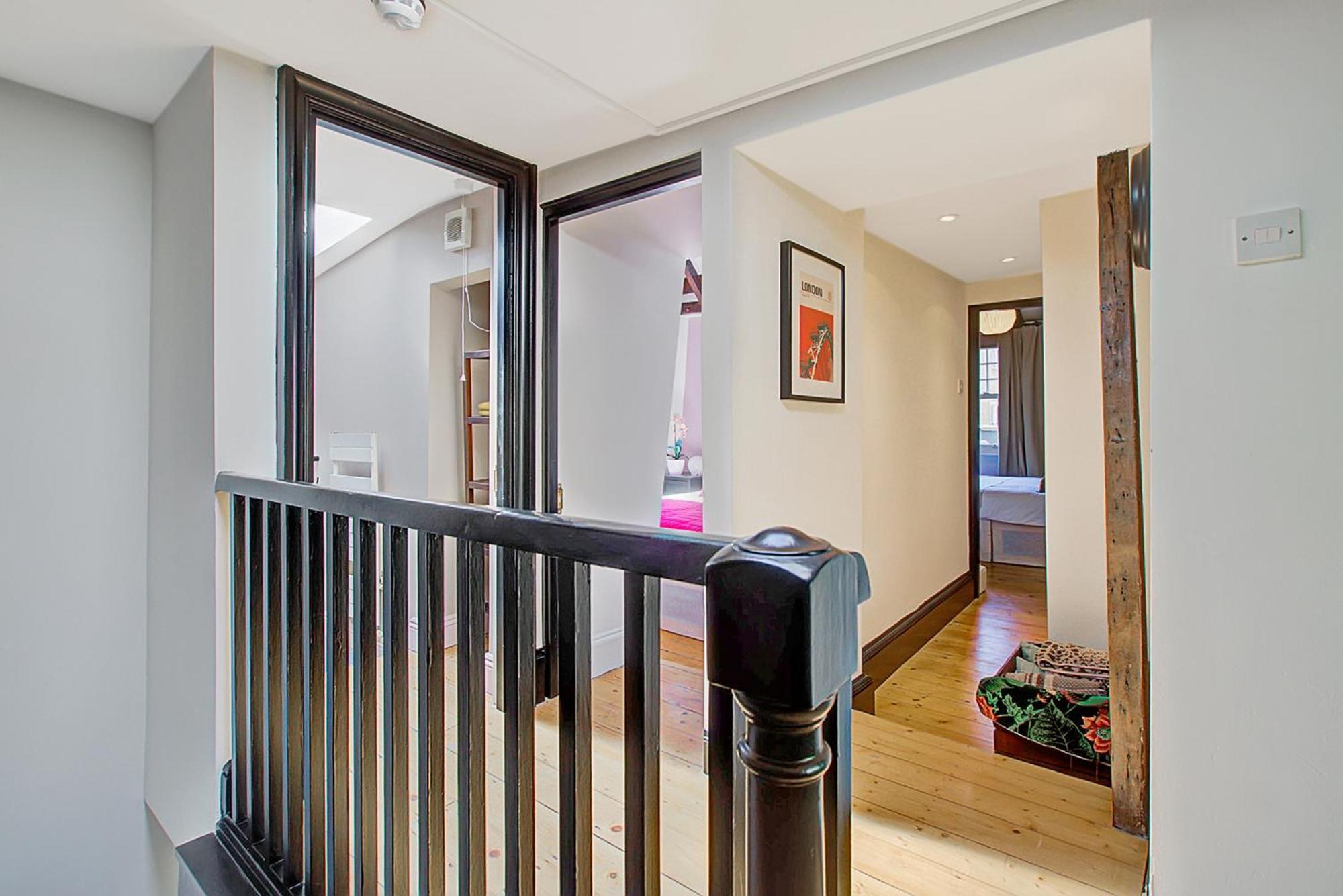 Old Street Iconic Warehouse Style 4 Bedroom 2 Bath House Prime Location Appartement *