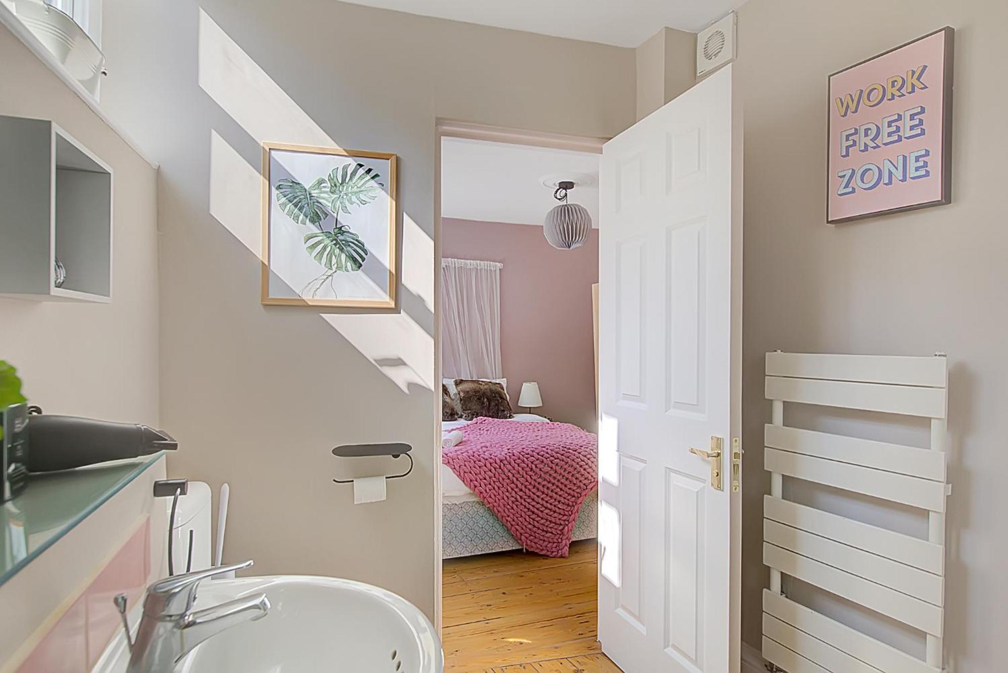 Old Street Iconic Warehouse Style 4 Bedroom 2 Bath House Prime Location Appartement *