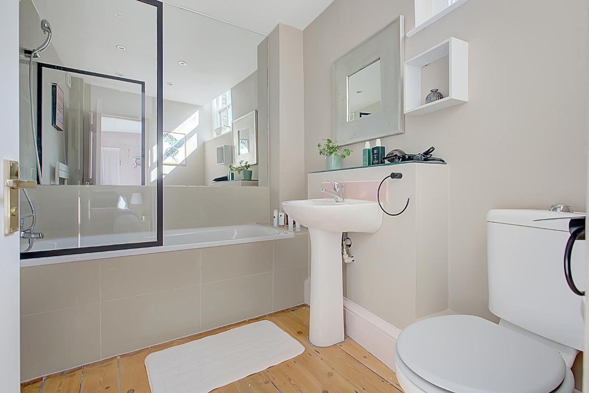 Old Street Iconic Warehouse Style 4 Bedroom 2 Bath House Prime Location Appartement Londres