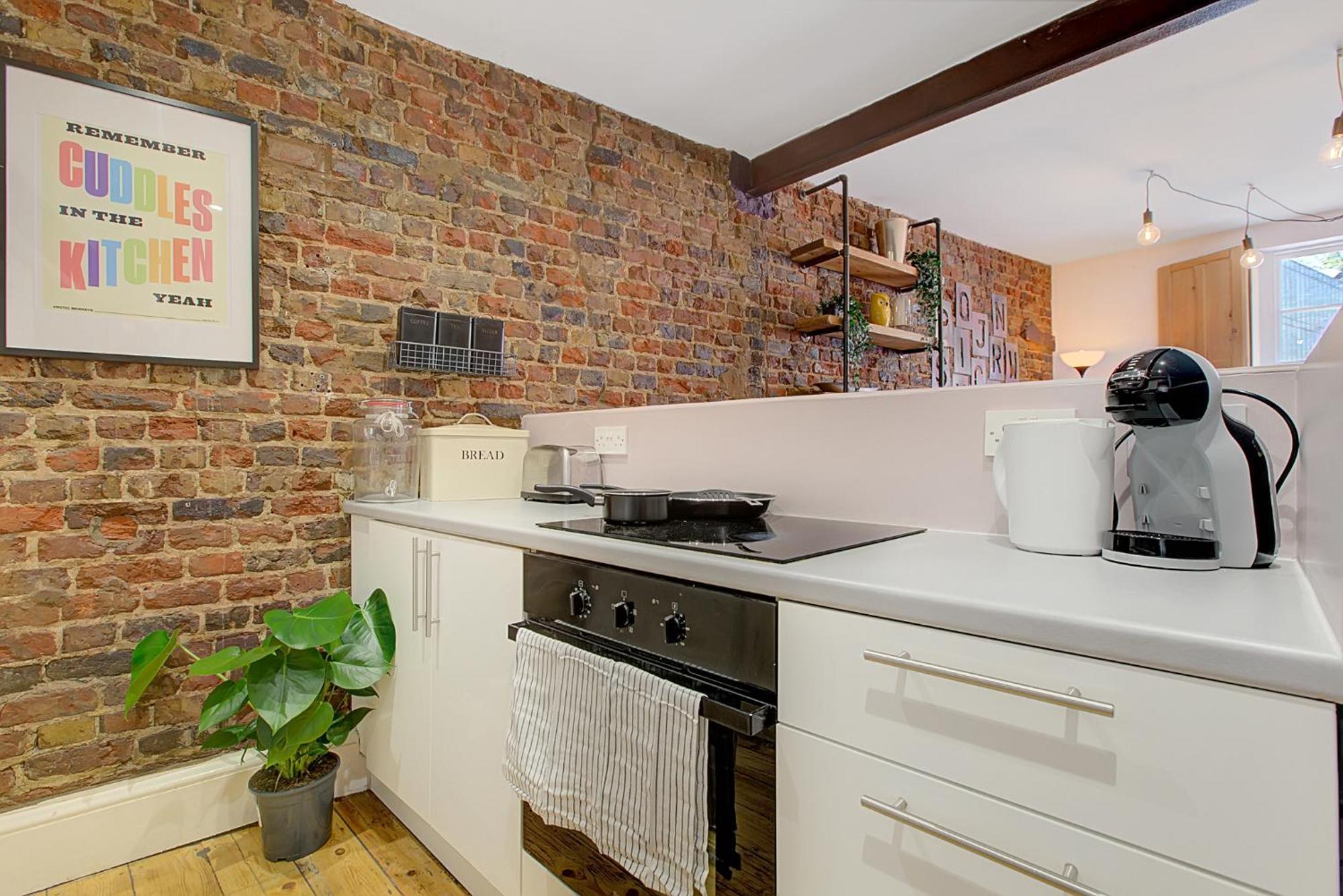 Old Street Iconic Warehouse Style 4 Bedroom 2 Bath House Prime Location Appartement